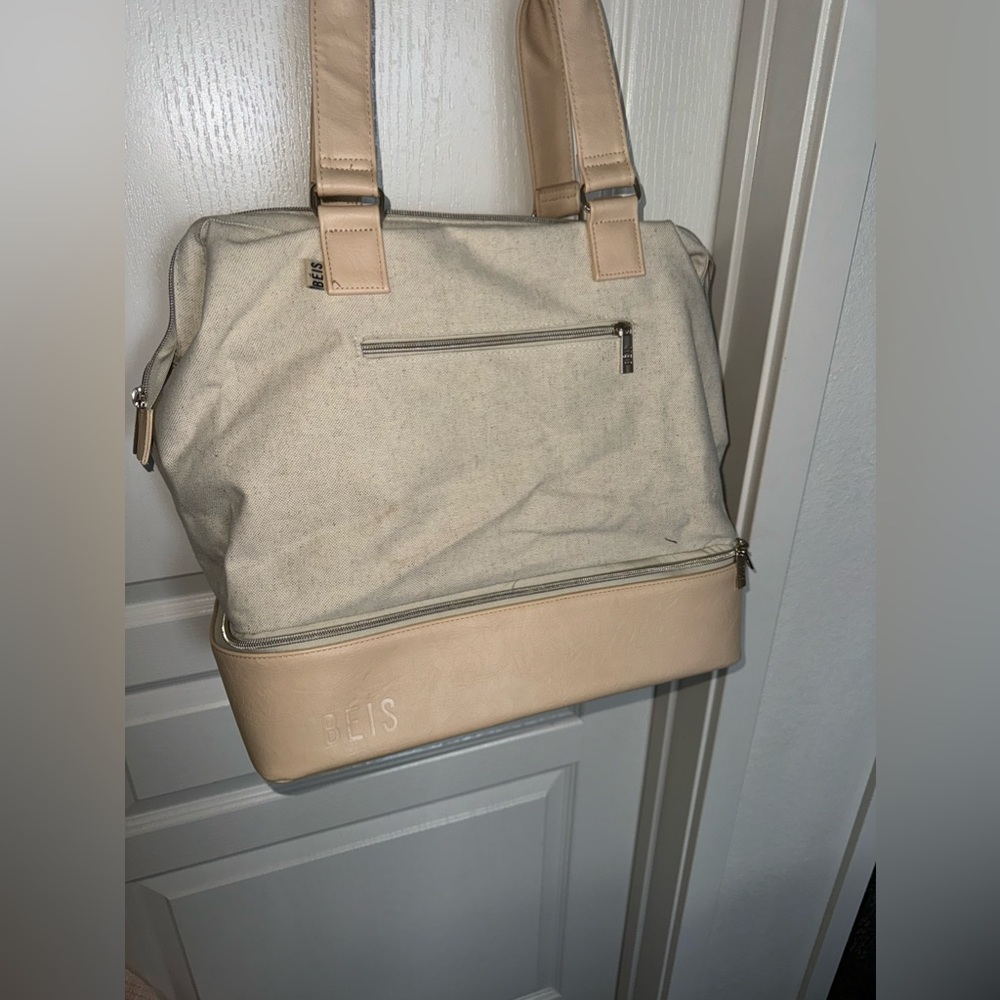 Beis weekender bag in cream
